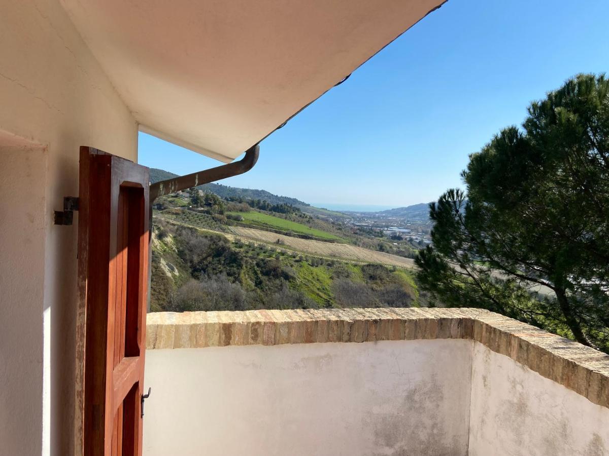Casa Vacanze Cristina - Holiday House Apartment Ripatransone Exterior photo